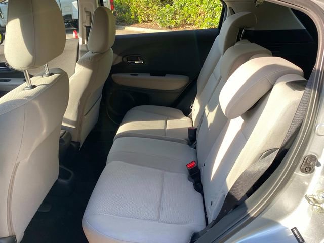 Used 2020 Honda HR-V LX image 9