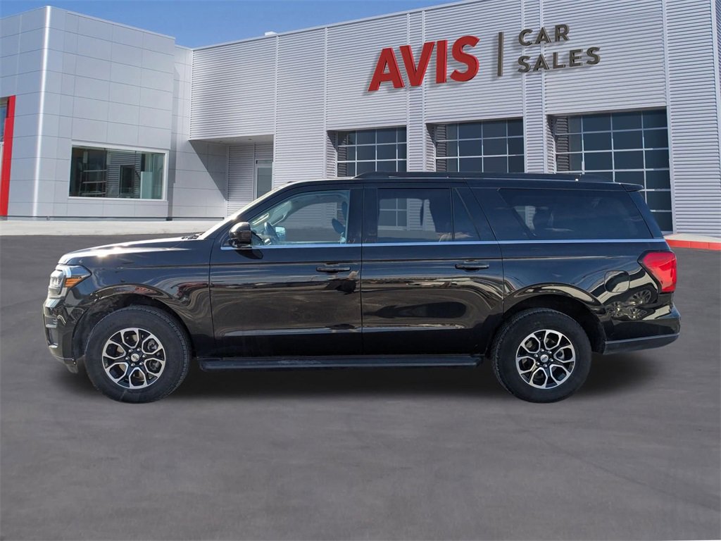Used 2024 Ford Expedition Max XLT image 2