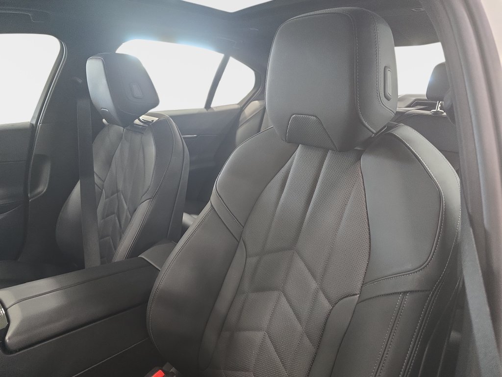Certified 2026 BMW 540i xDrive AWD/4WD image 18