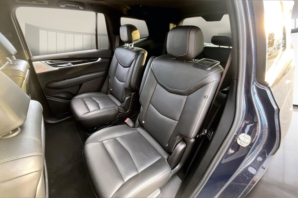 Used 2025 Cadillac XT6 Premium Luxury image 26