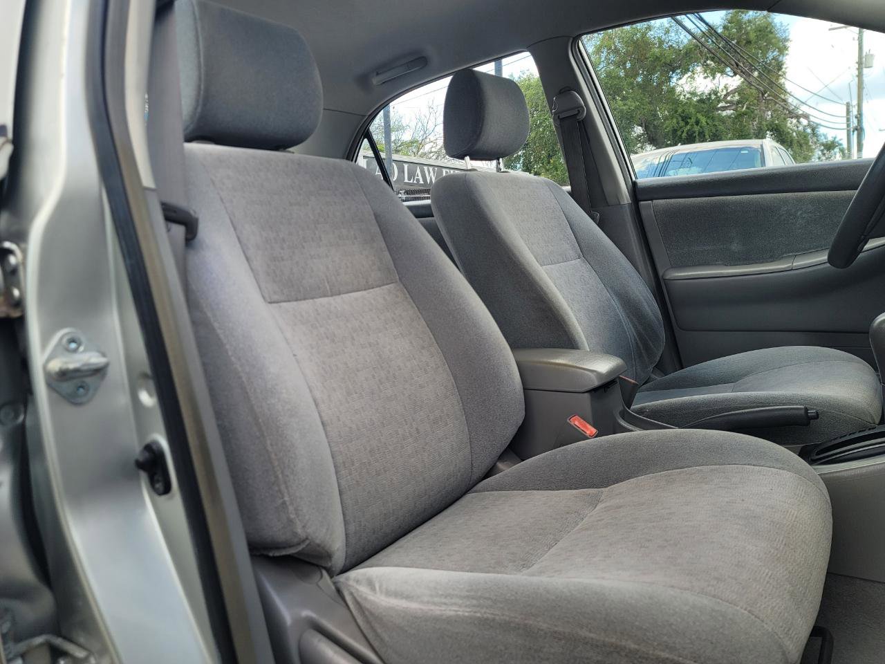 Used 2003 Toyota Corolla LE FWD image 19