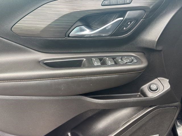 Used 2020 GMC Terrain SLT w/ Preferred Package image 13