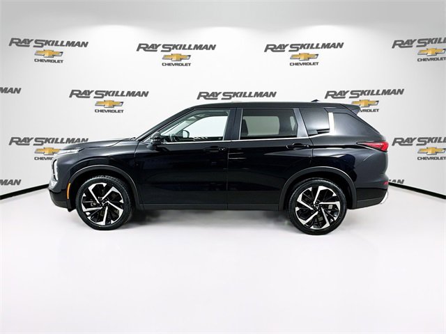 Used 2024 Mitsubishi Outlander SE image 4