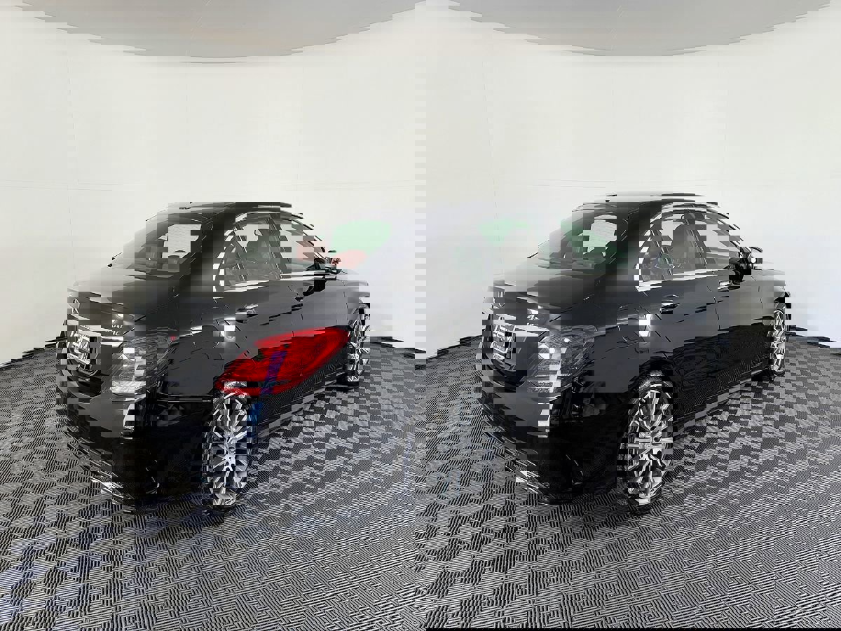 Used 2015 Mercedes-Benz C 400 4MATIC image 8