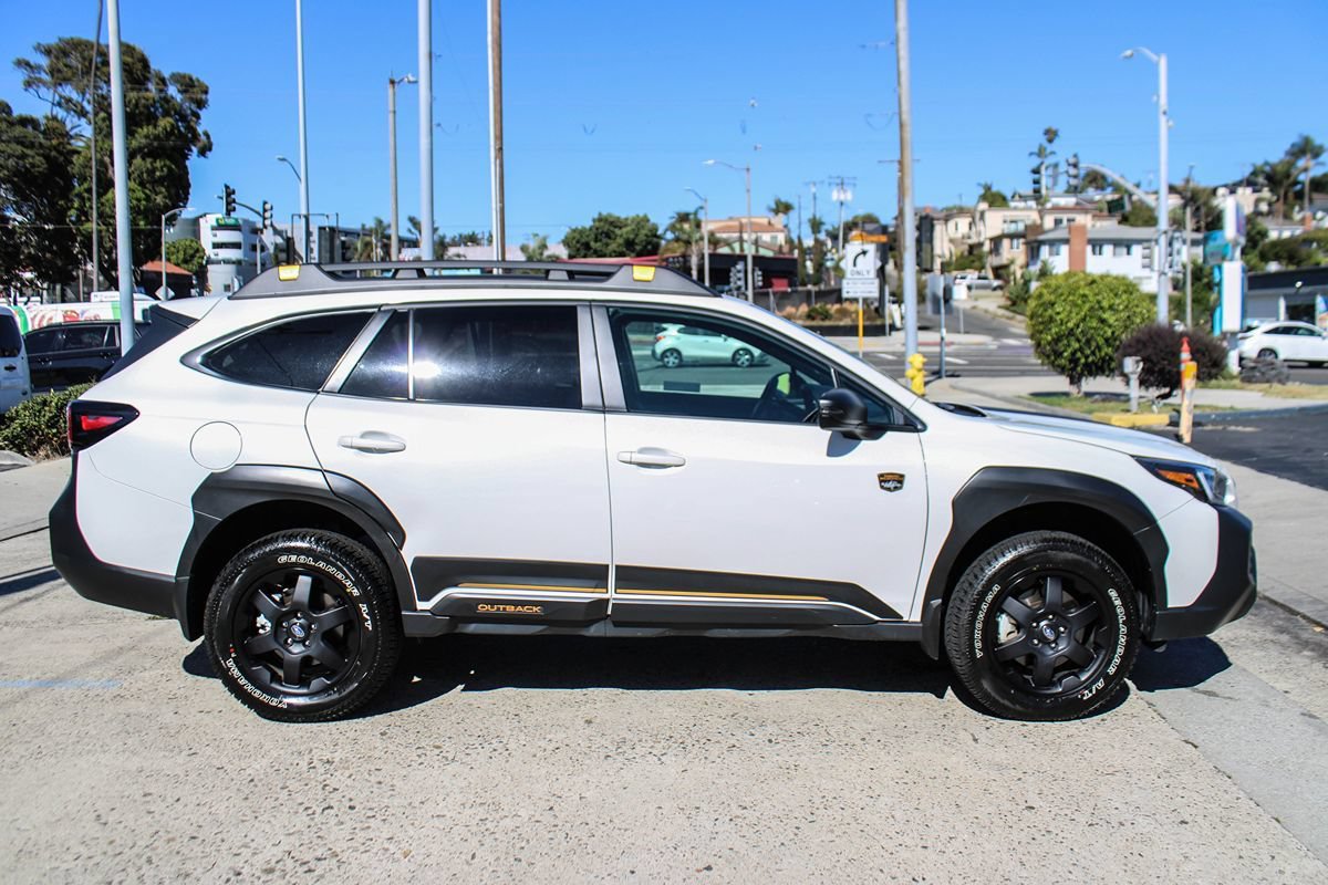 Used 2025 Subaru Outback Wilderness AWD/4WD image 7