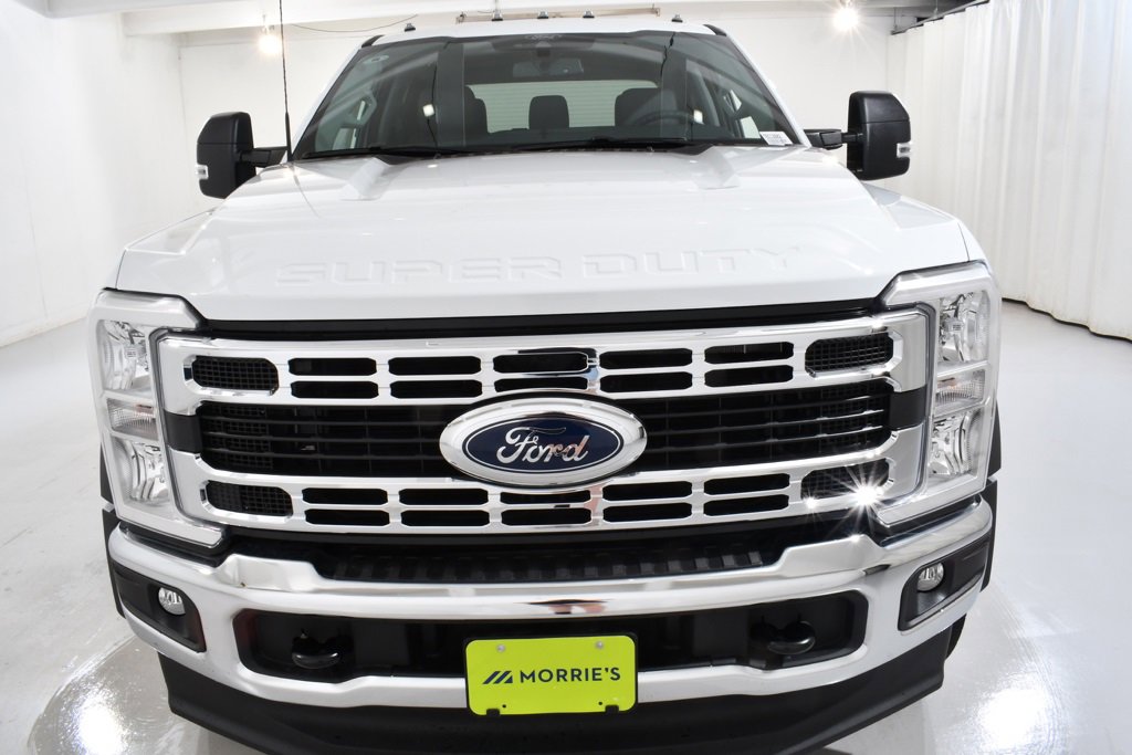 New 2026 Ford F550 4x4 Crew Cab w/ XLT Value Package image 3