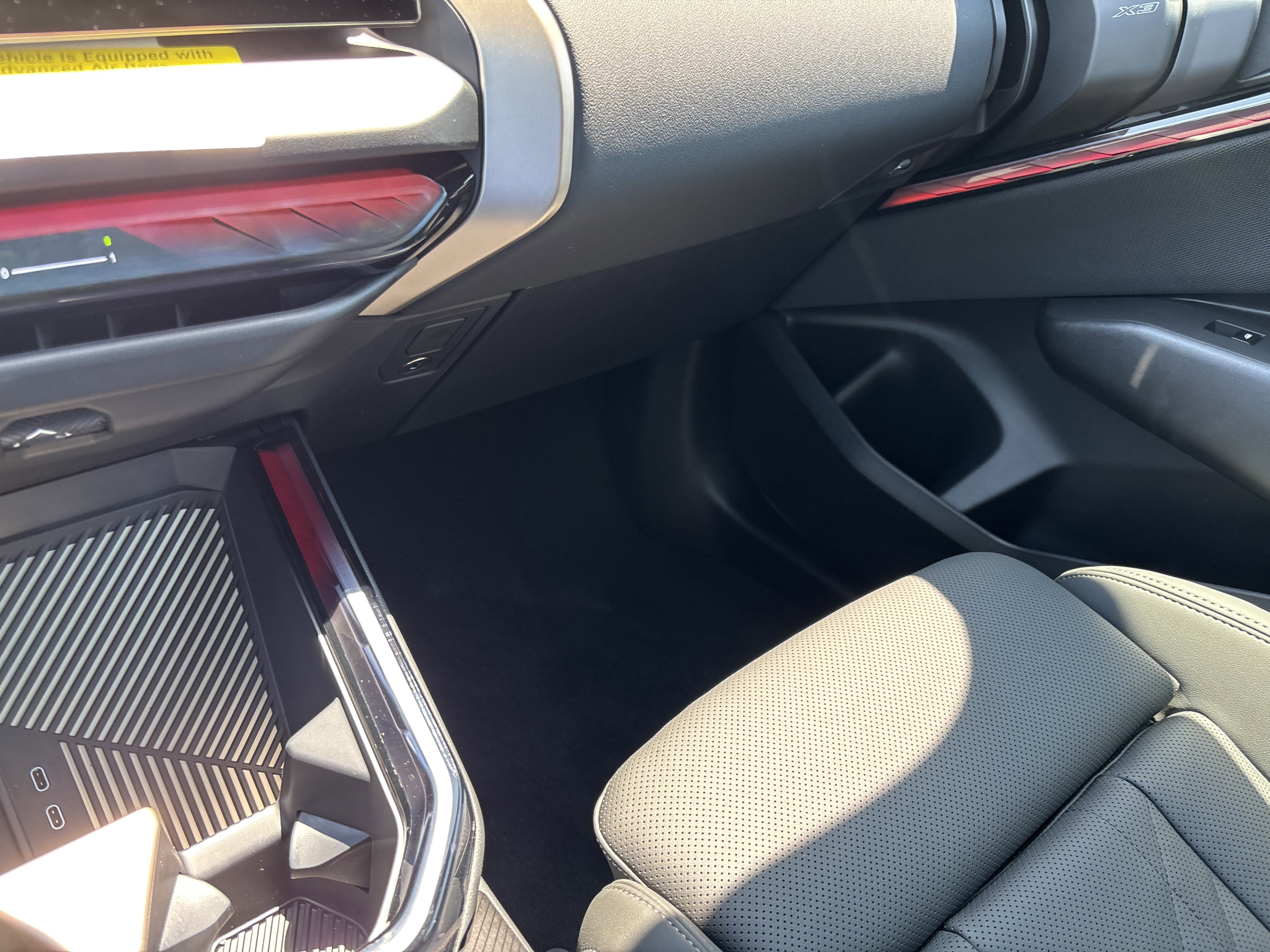 Certified 2025 BMW X3 xDrive30i w/ Convenience Package image 17