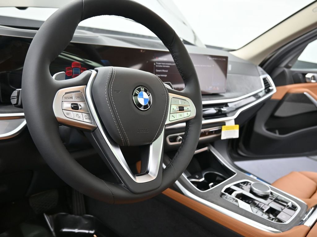 New 2025 BMW X7 xDrive40i image 10