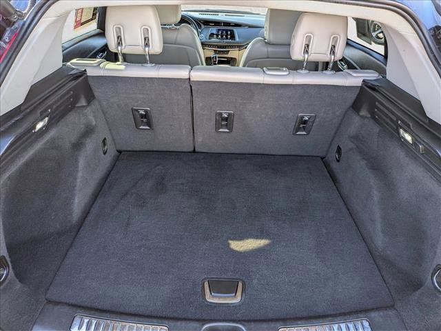 Used 2023 Cadillac XT4 Premium Luxury image 19