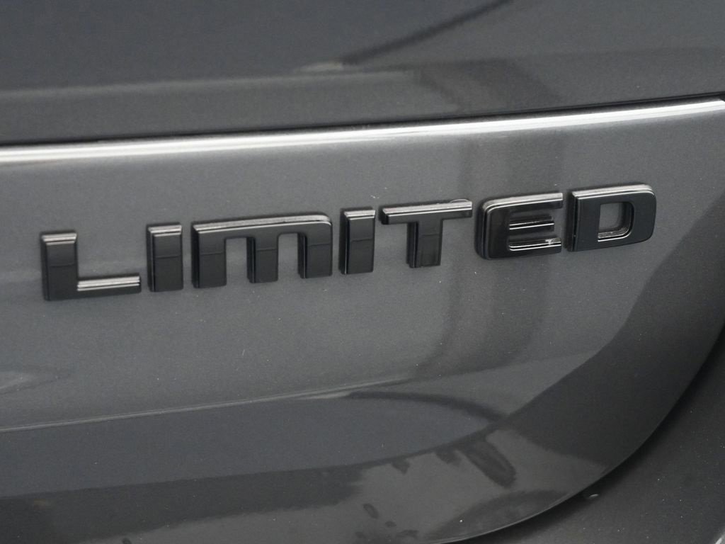 New 2025 Jeep Grand Cherokee L Limited w/ Black Appearance Package image 24