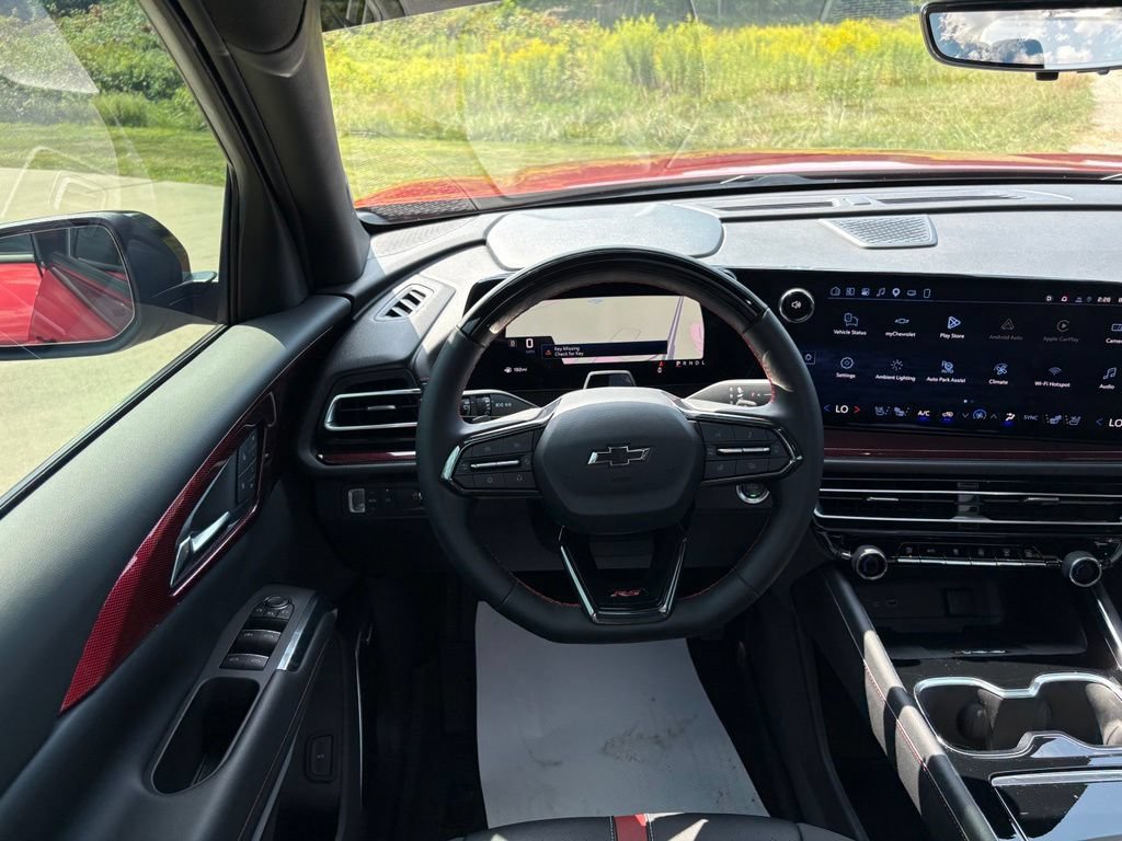 Used 2025 Chevrolet Traverse RS w/ LPO, Floor Liner Package FWD image 59
