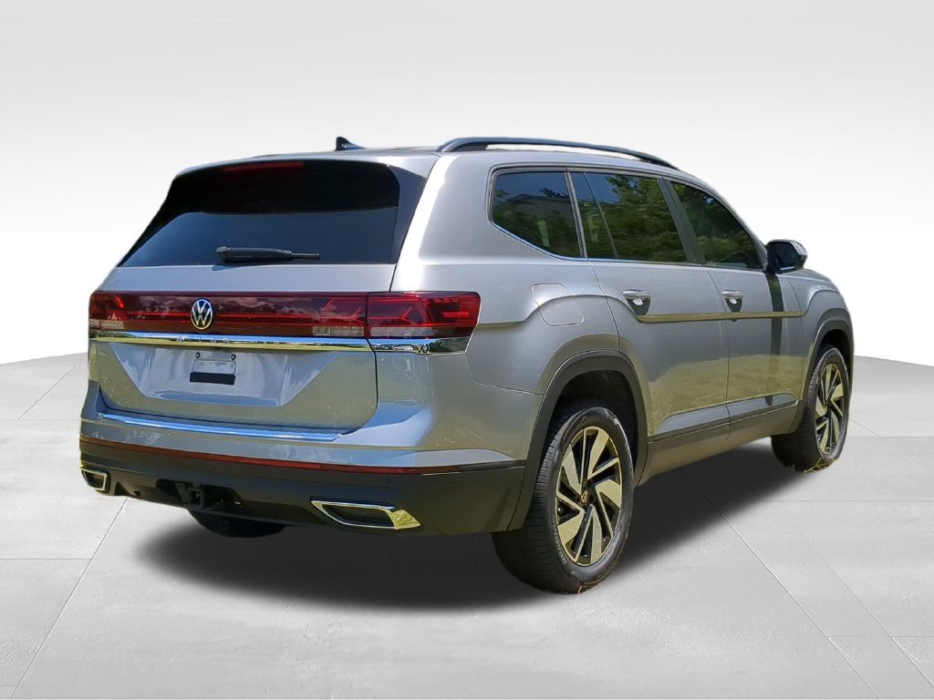 New 2026 Volkswagen Atlas SE FWD image 3