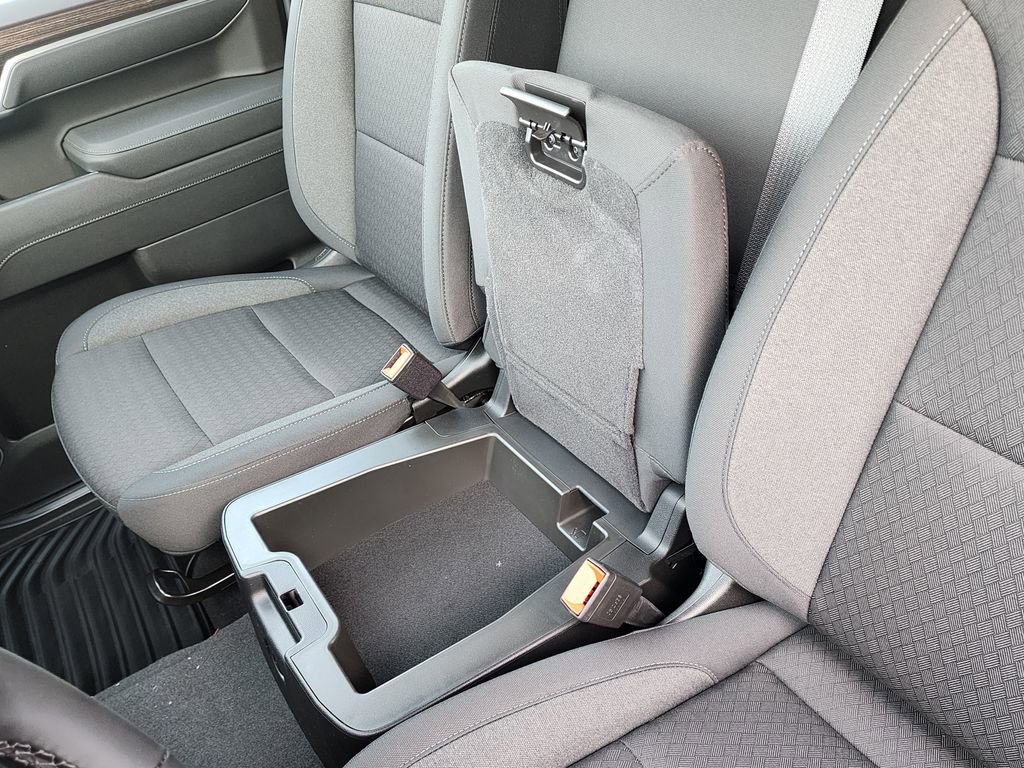 New 2026 GMC Sierra 1500 Elevation image 33