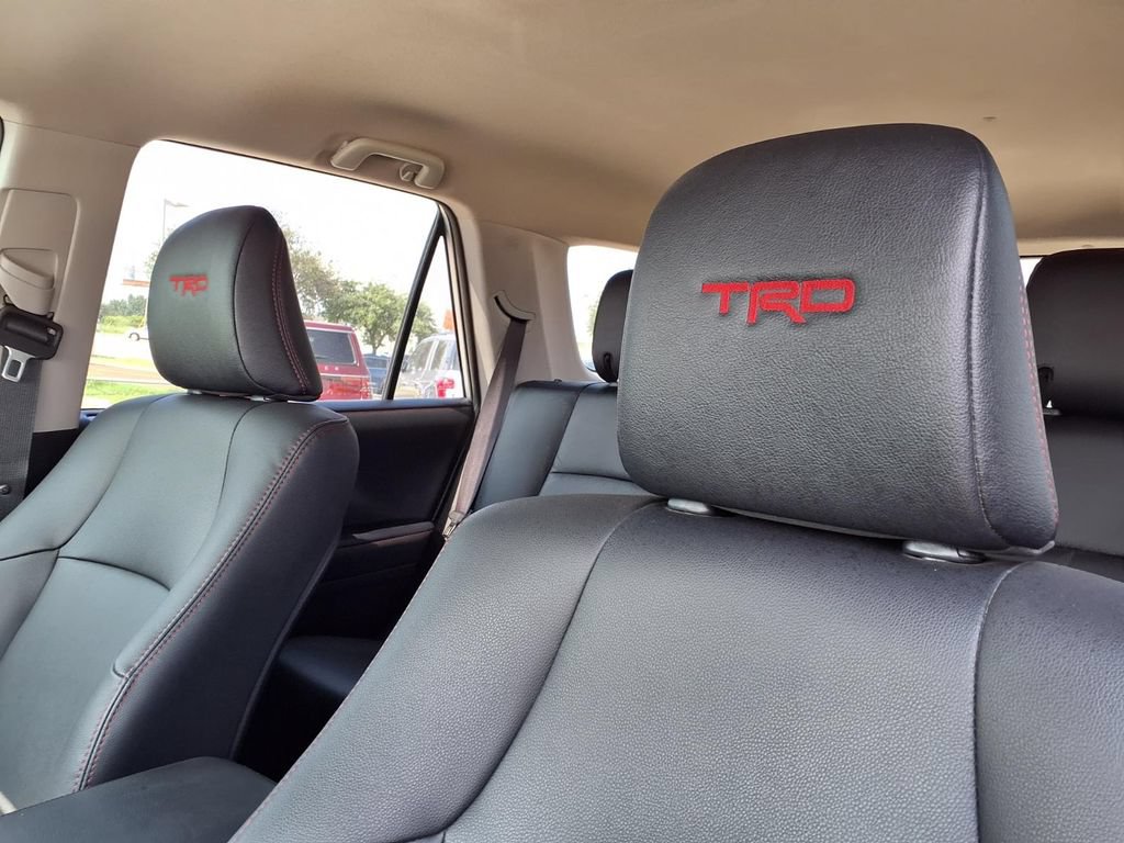 Used 2024 Toyota 4Runner TRD Off-Road Premium AWD/4WD image 16