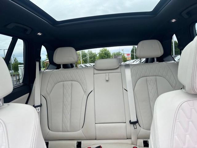 Used 2021 BMW X5 xDrive45e w/ M Sport Package AWD/4WD image 11