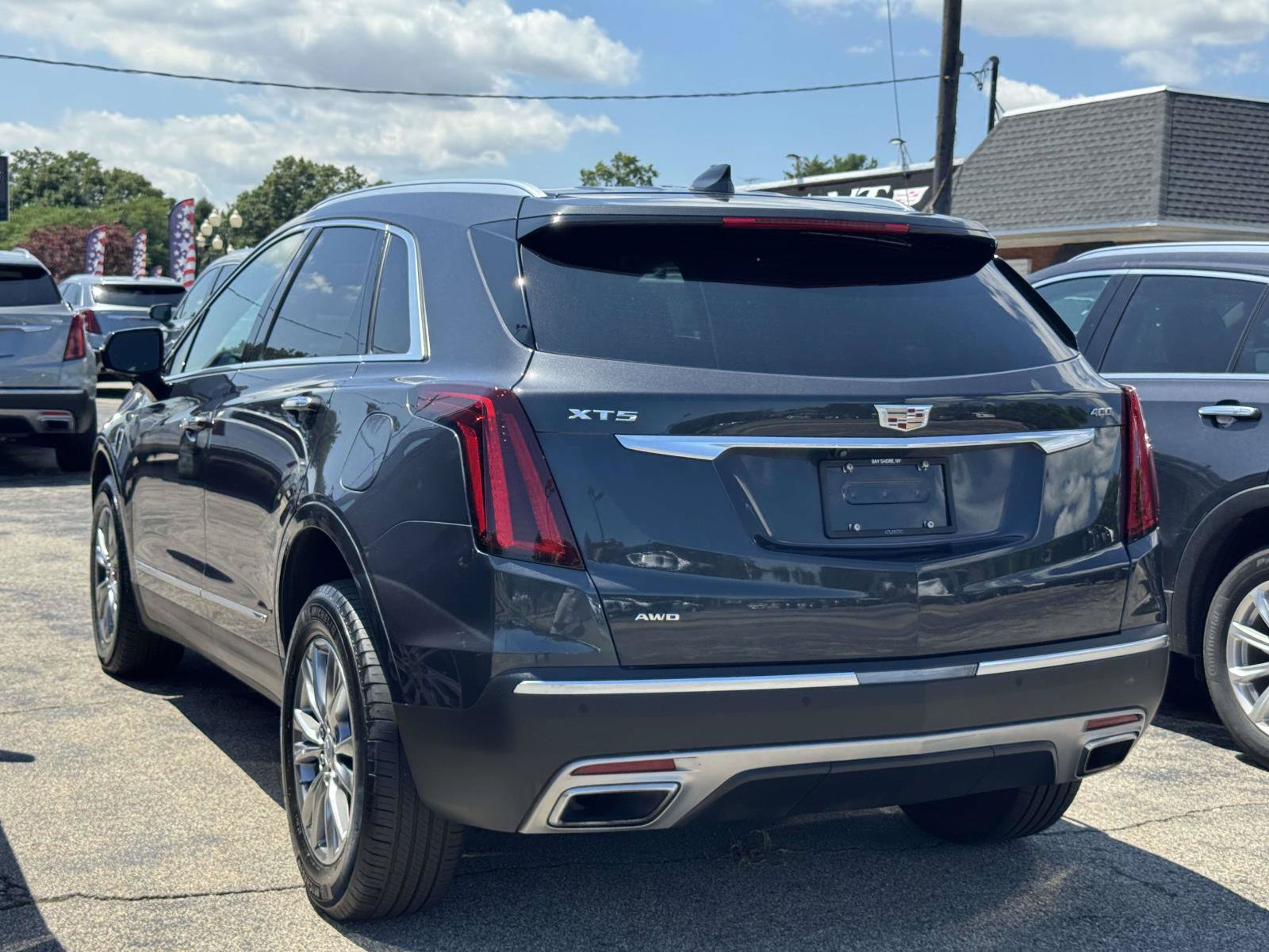 Certified 2023 Cadillac XT5 Premium Luxury AWD/4WD image 8