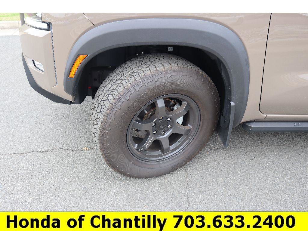 Used 2023 Nissan Frontier PRO-4X w/ Technology Package image 29
