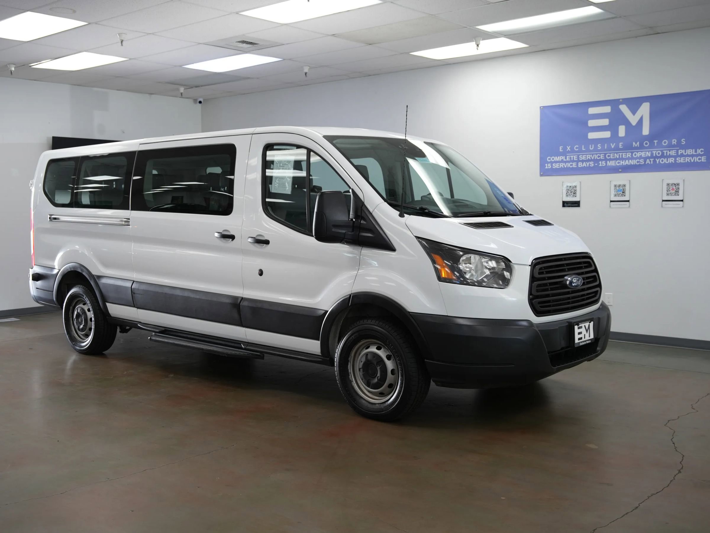 Used 2018 Ford Transit 350 XL image 2