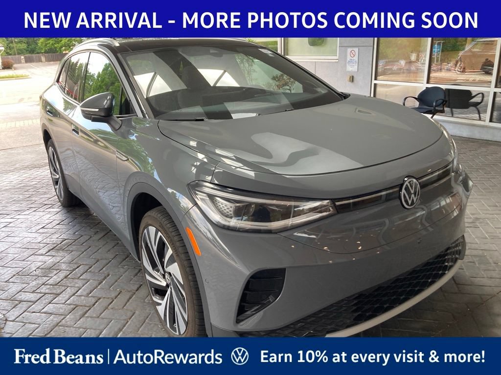 Used 2025 Volkswagen ID.4 Pro S Plus AWD/4WD image 1