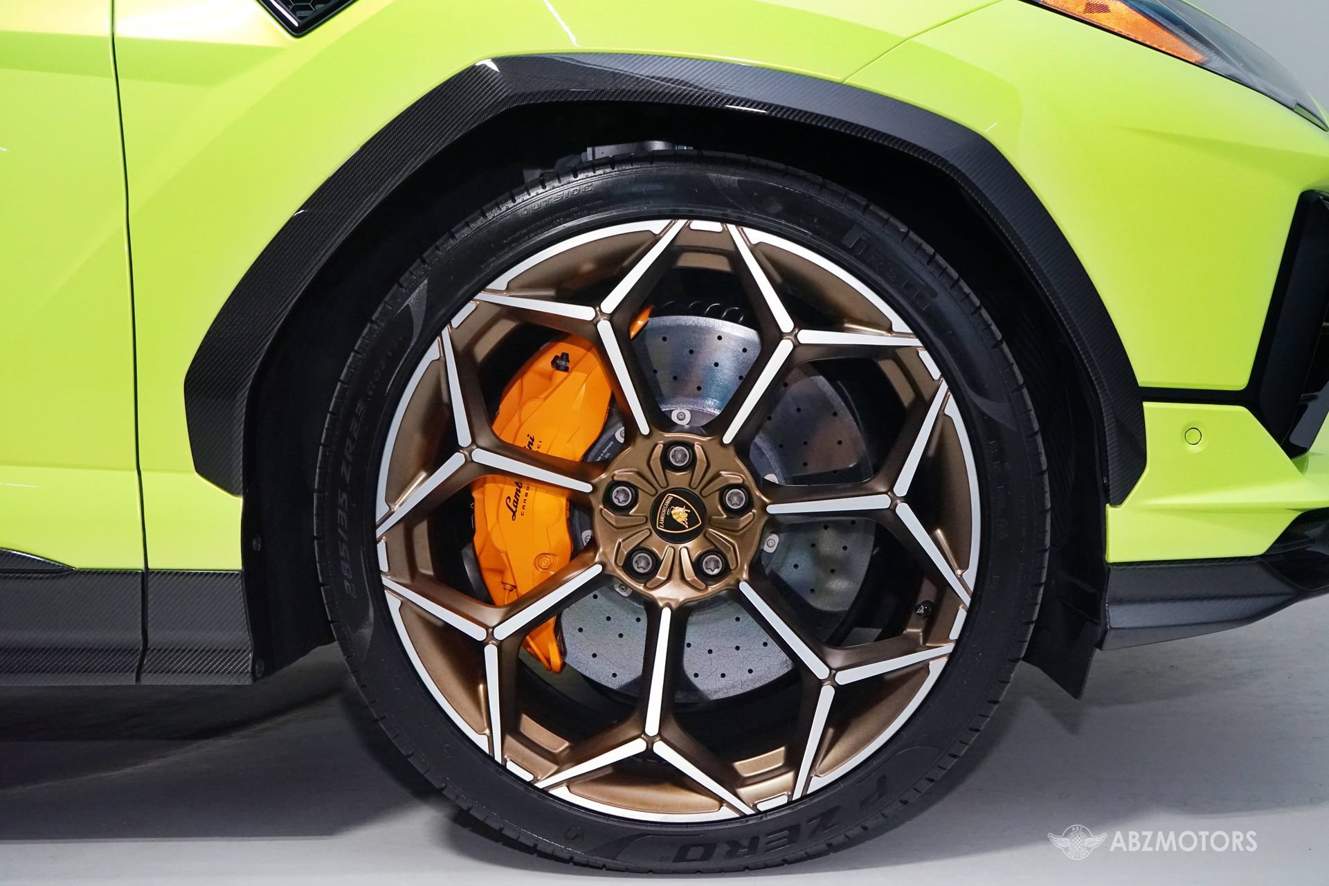 Used 2024 Lamborghini Urus Performante AWD/4WD image 50
