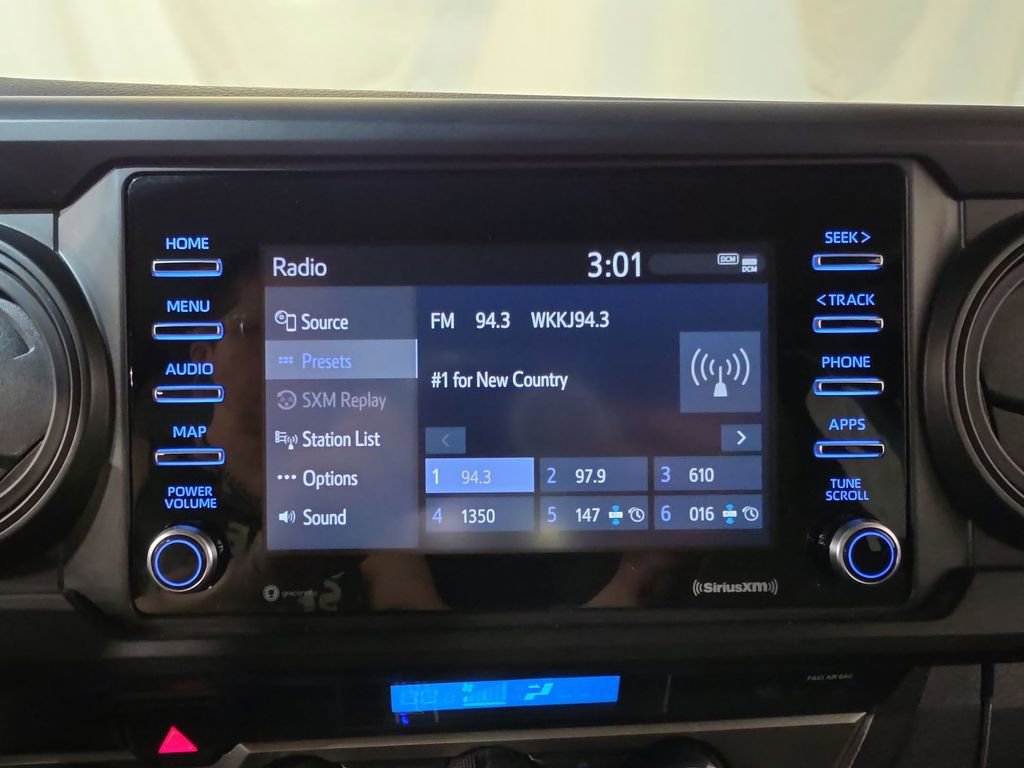 Used 2022 Toyota Tacoma SR w/ SX Package AWD/4WD image 12