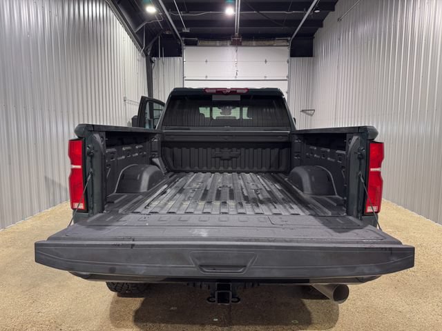 Used 2025 Chevrolet Silverado 2500 ZR2 w/ Technology Package AWD/4WD image 5
