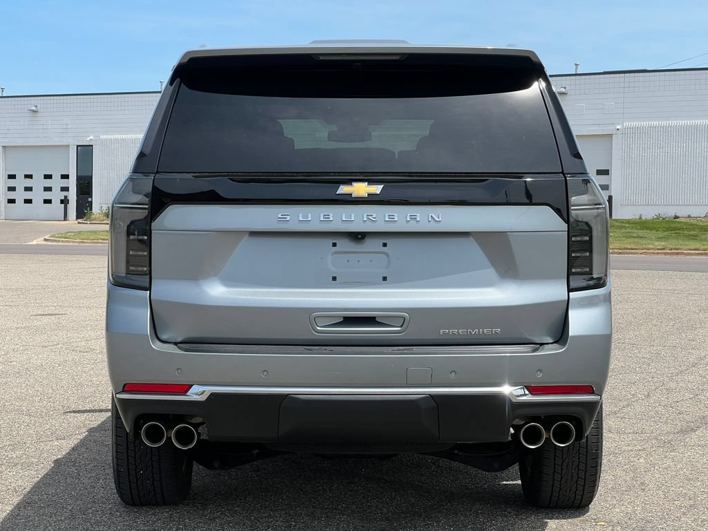 Used 2025 Chevrolet Suburban Premier AWD/4WD image 51