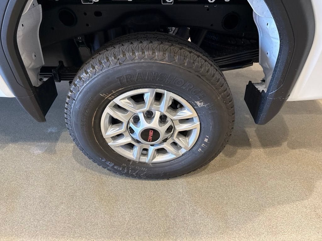 New 2026 GMC Sierra 2500 Pro AWD/4WD image 10