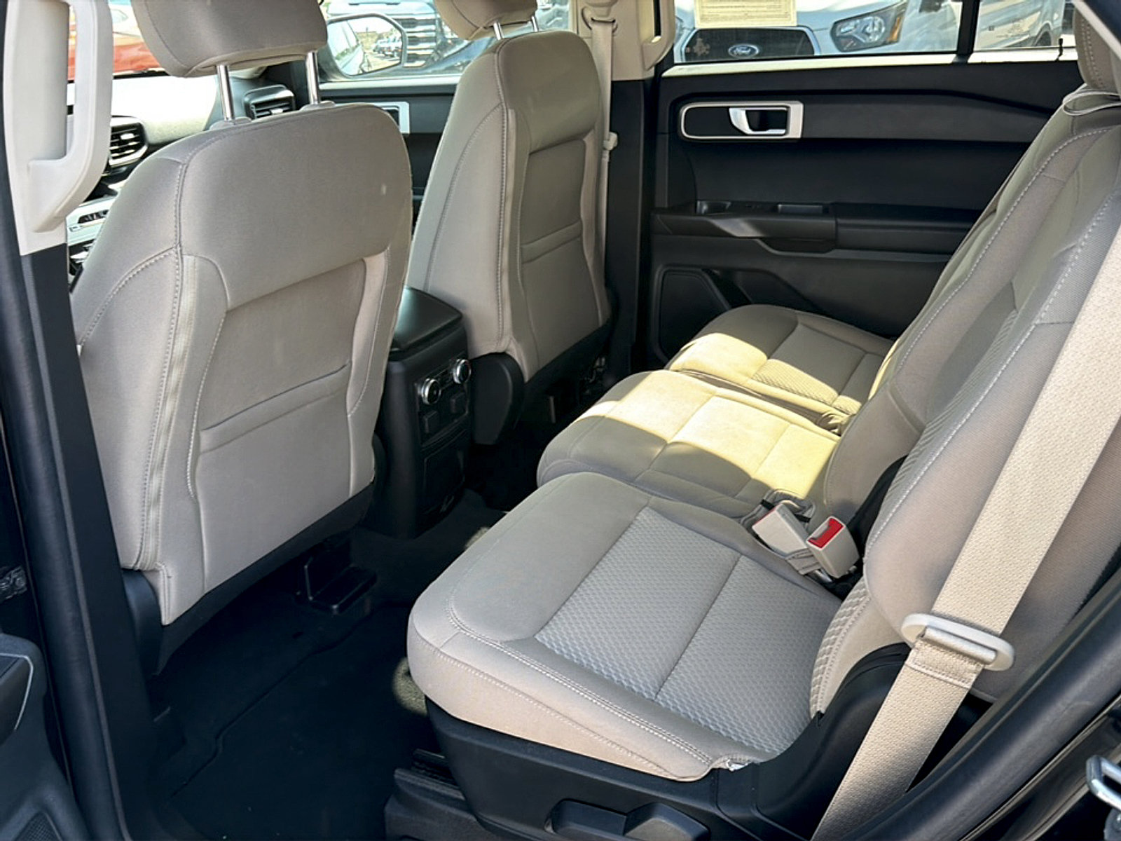 Used 2022 Ford Explorer 4WD image 13