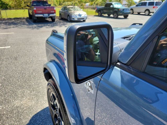 Used 2025 Ford Bronco Outer Banks AWD/4WD image 18