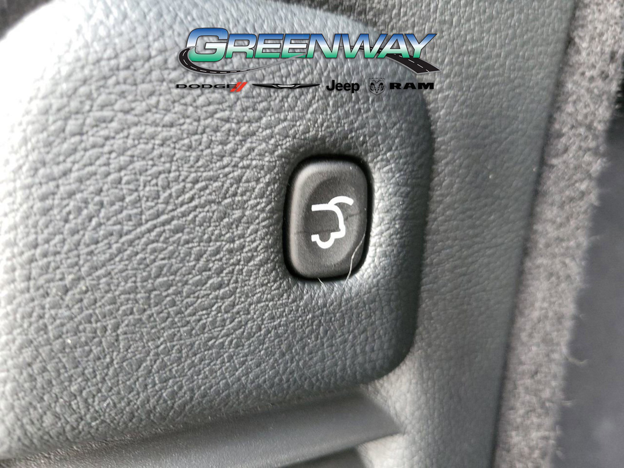 Used 2022 Dodge Durango GT RWD image 6