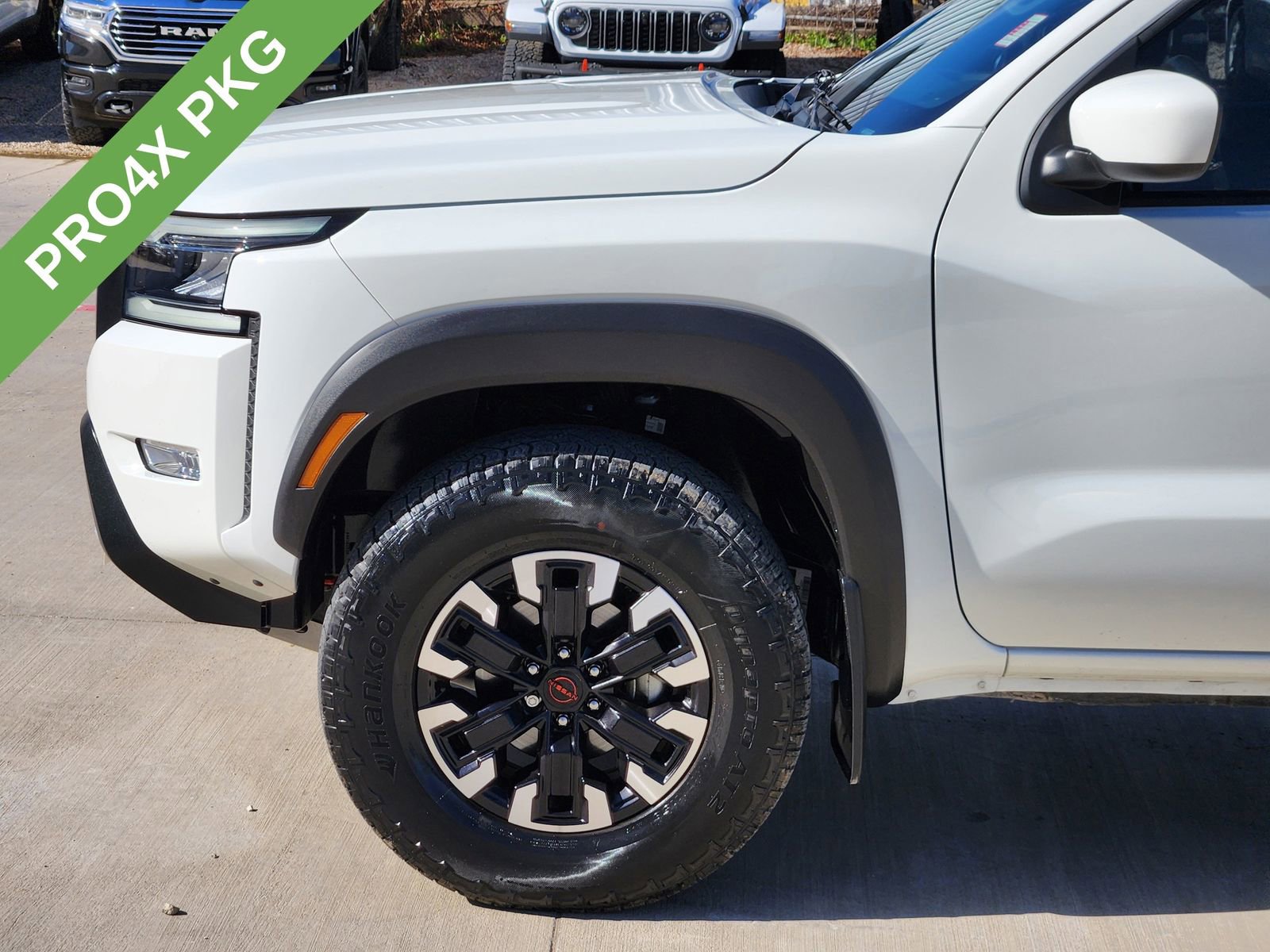 Used 2024 Nissan Frontier PRO-4X w/ Off-Road Protection Package image 9