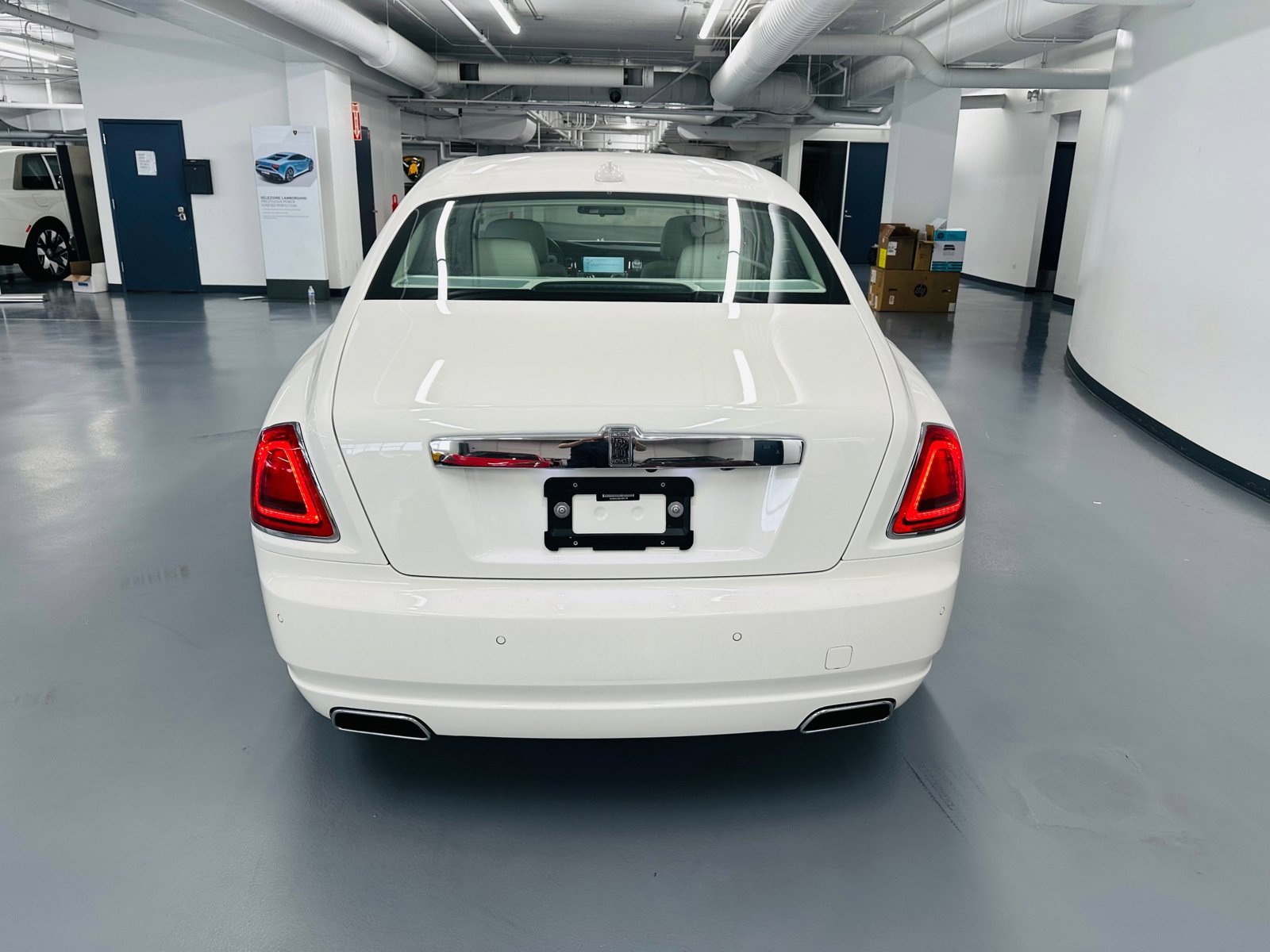 Used 2014 Rolls-Royce Ghost Extended Wheelbase RWD image 3