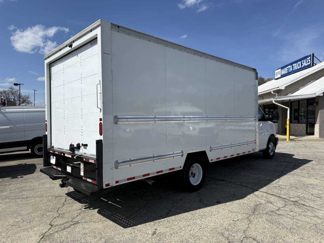Used 2021 GMC Savana 3500 Extended w/ Power Convenience Package image 20