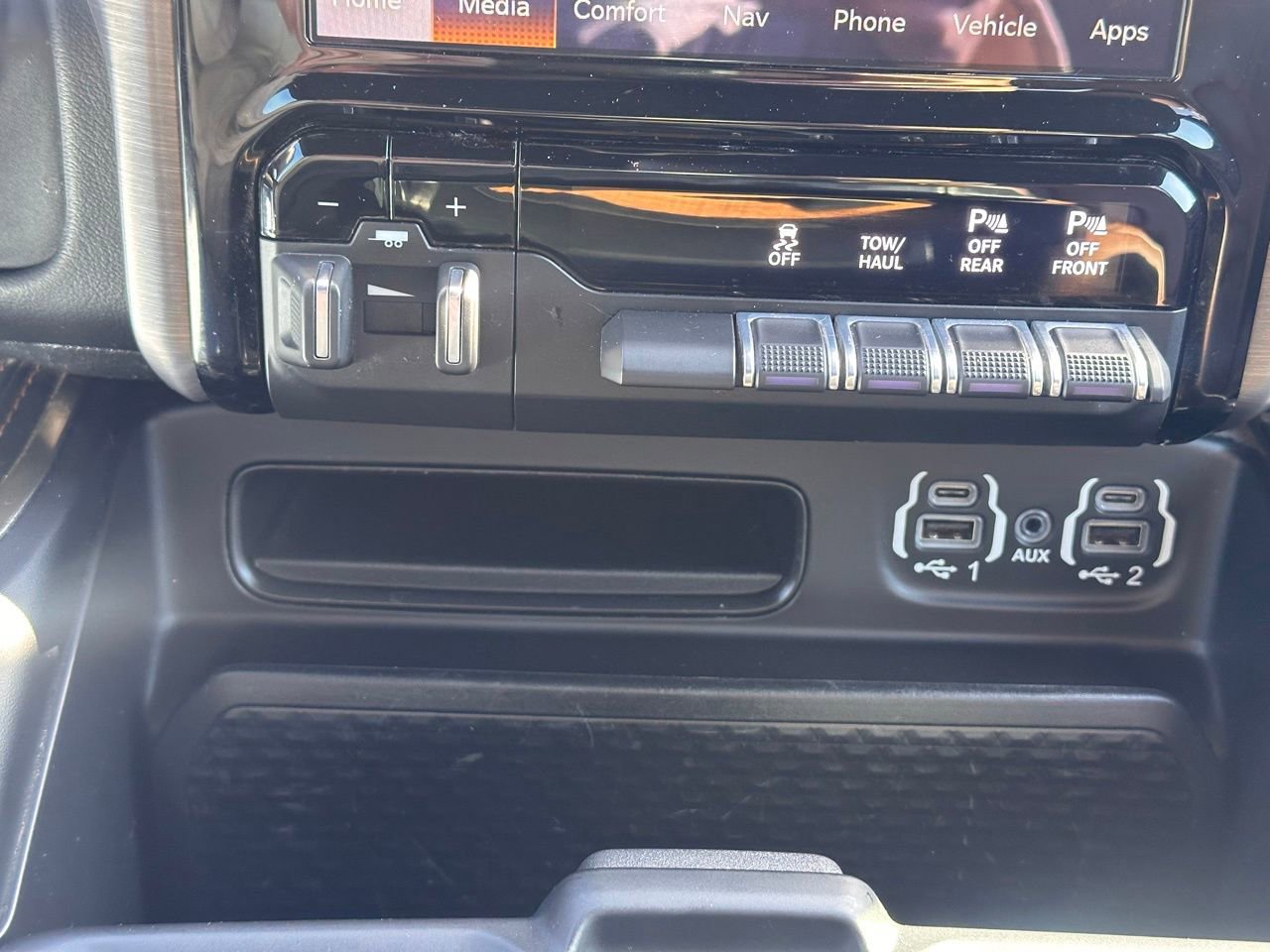 Used 2022 RAM 1500 Limited w/ Off Road Group image 38