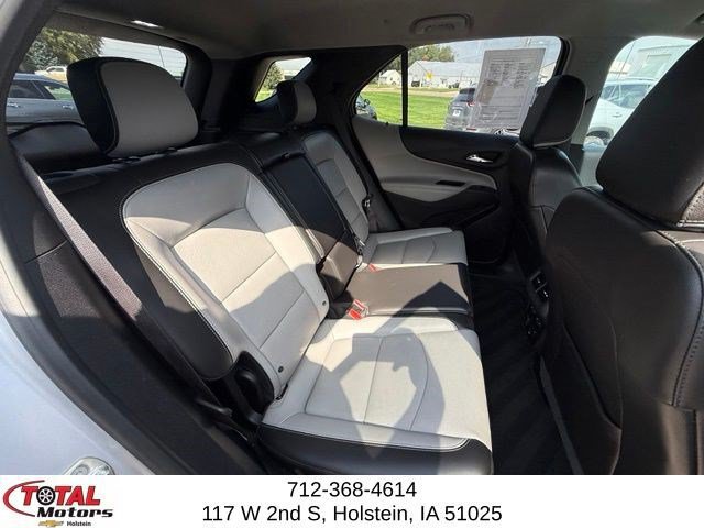 Used 2018 Chevrolet Equinox Premier AWD/4WD image 14