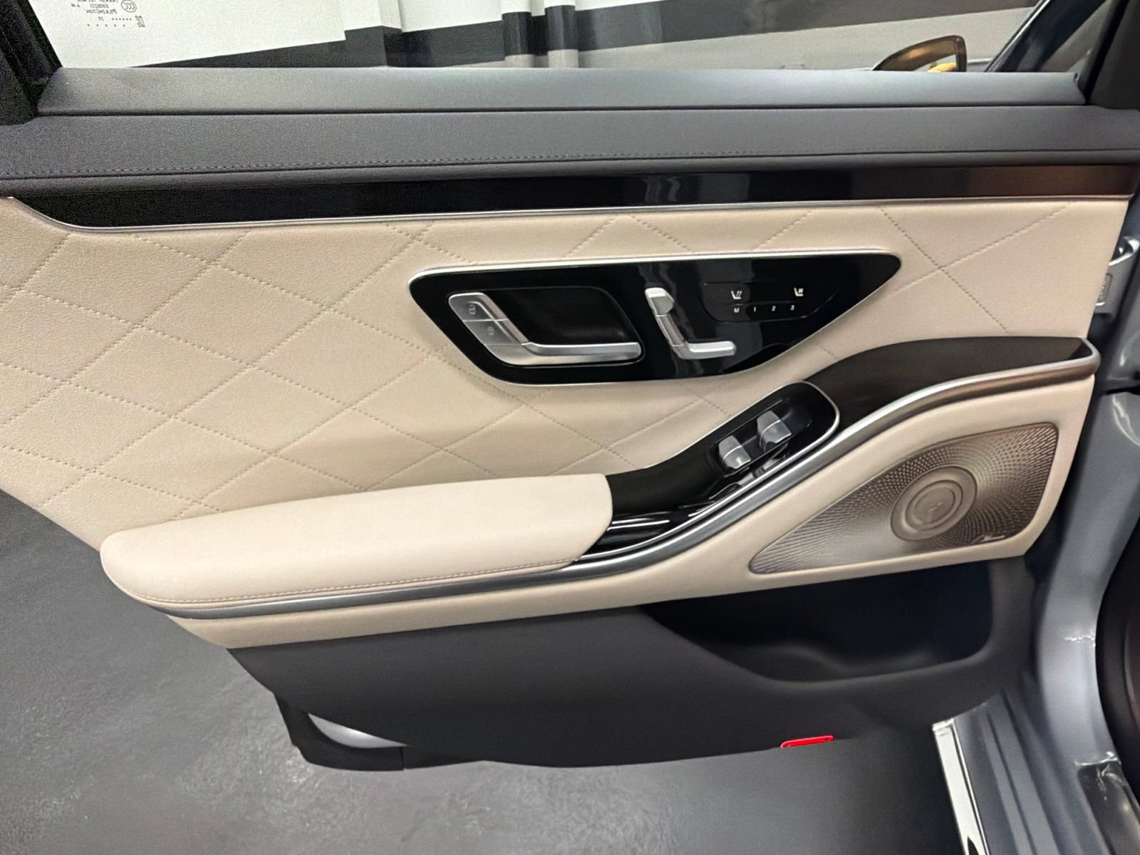 Used 2023 Mercedes-Benz S 580 4MATIC Sedan image 38