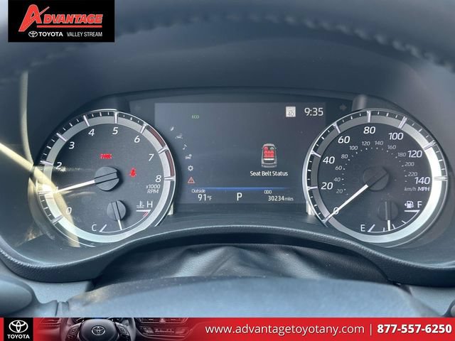 Used 2023 Toyota Highlander LE FWD image 30