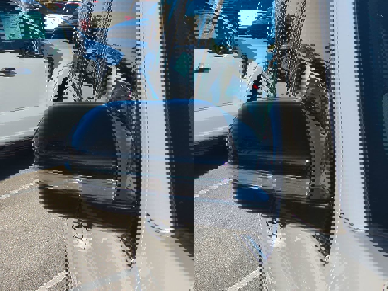 Certified 2024 Lincoln Navigator L Reserve image 12