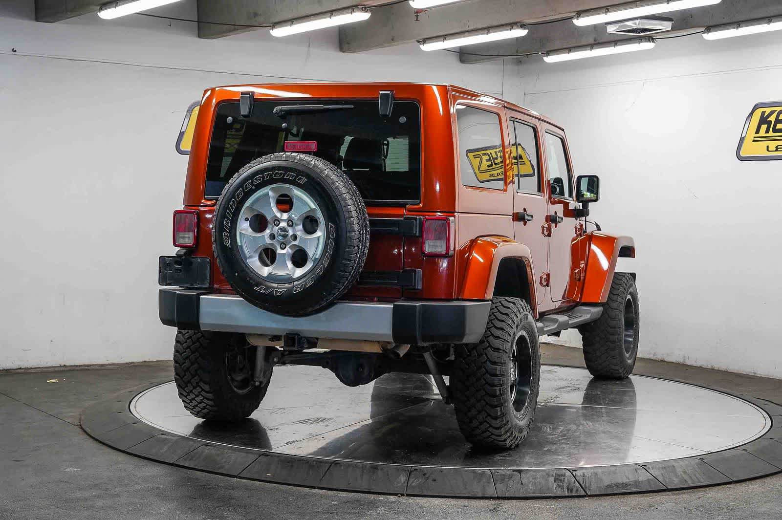 Used 2014 Jeep Wrangler Unlimited Sahara w/ Connectivity Group AWD/4WD image 4