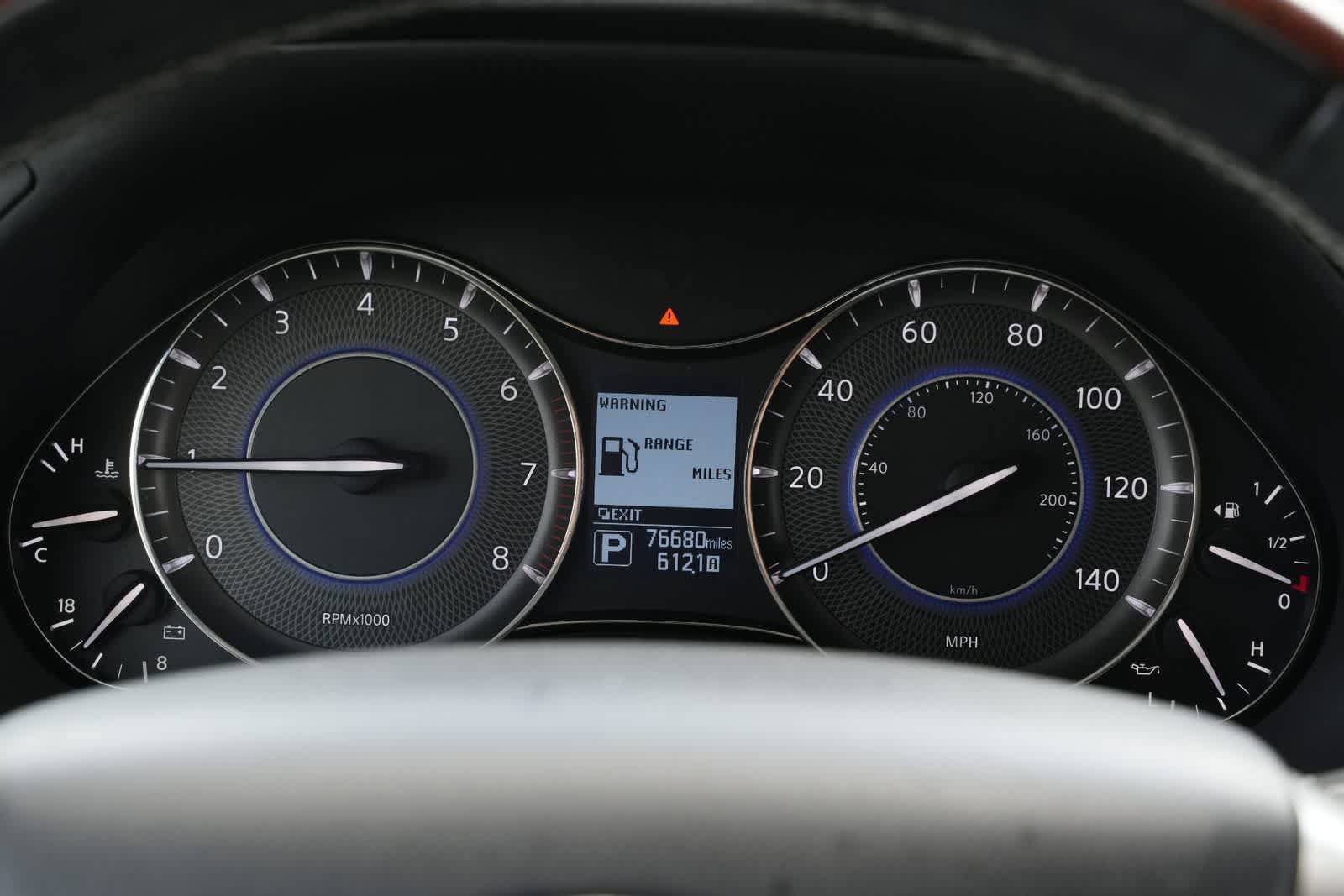 Used 2019 INFINITI QX80 Luxe w/ All-Season Package image 9