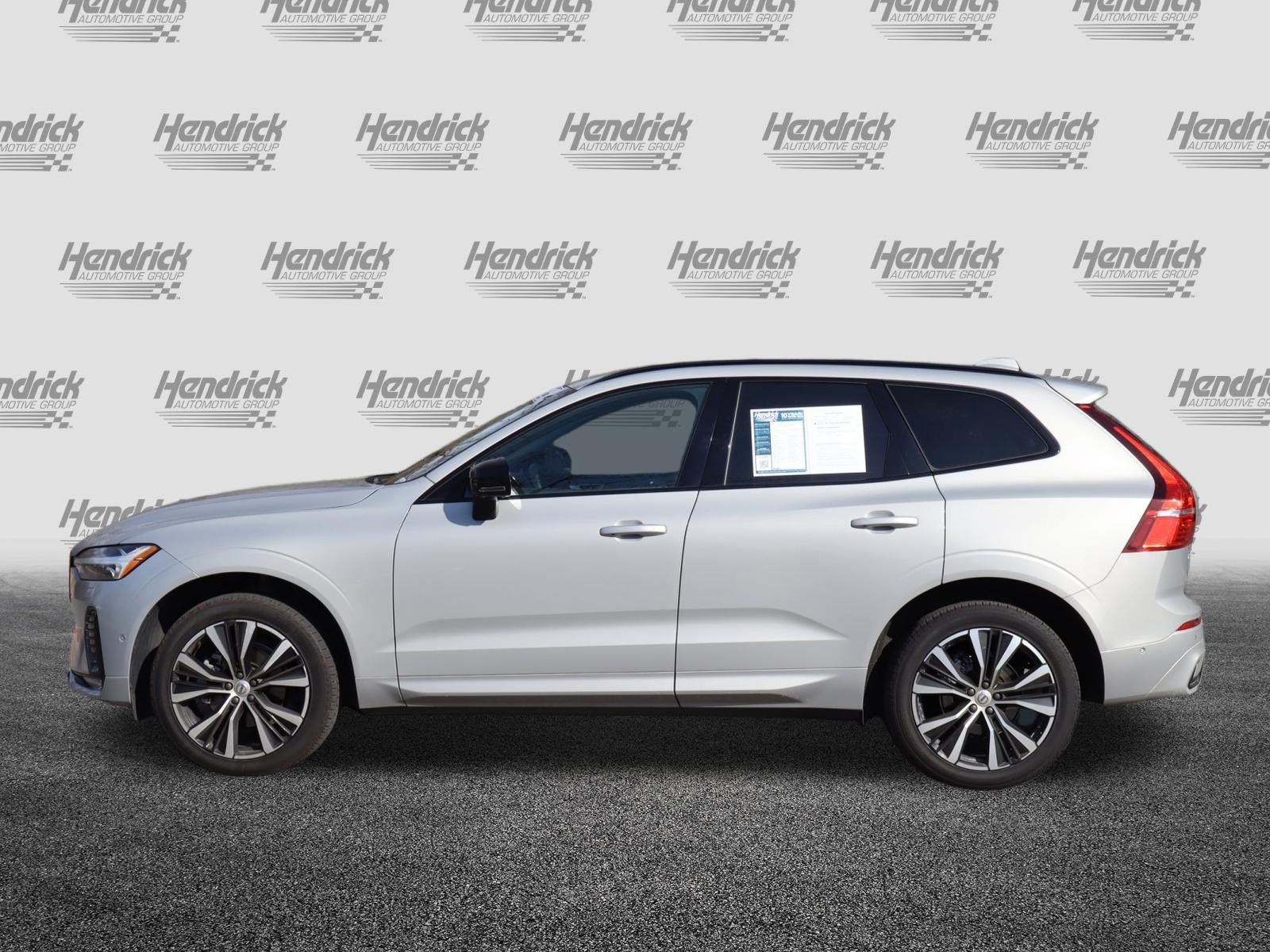 Used 2025 Volvo XC60 B5 Plus image 6