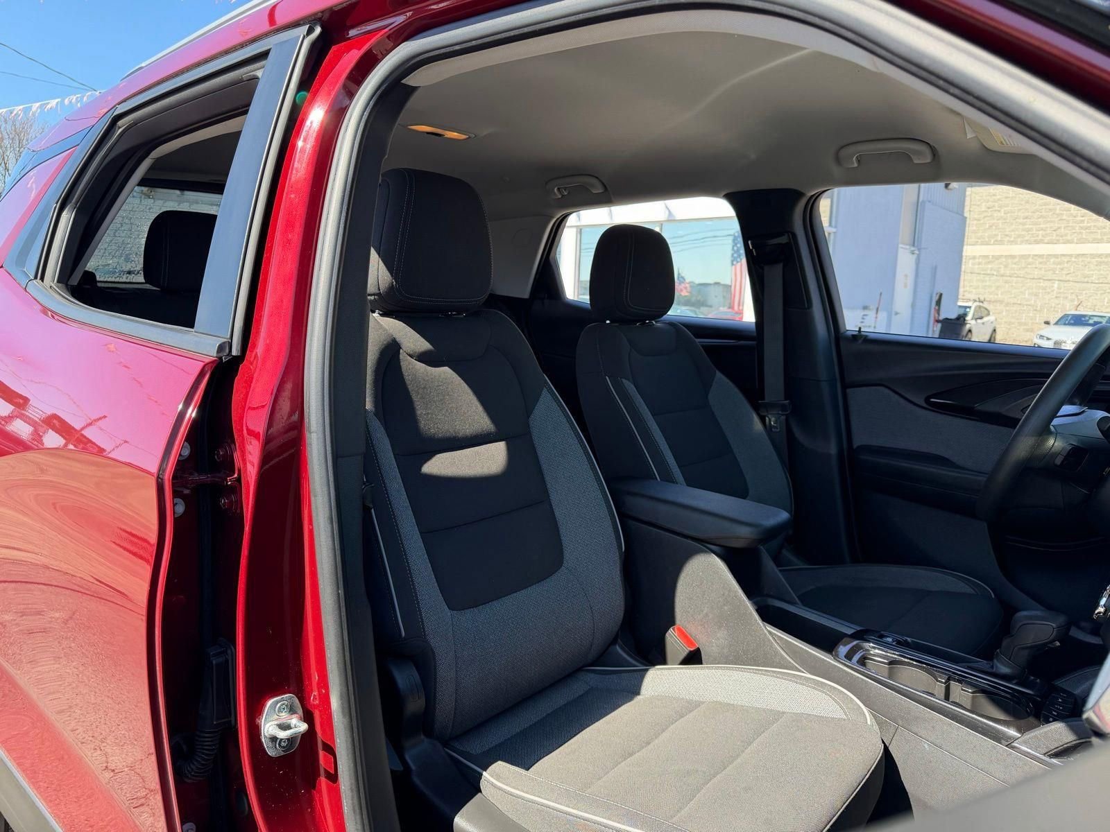 Used 2022 Chevrolet TrailBlazer LT w/ Convenience Package image 10