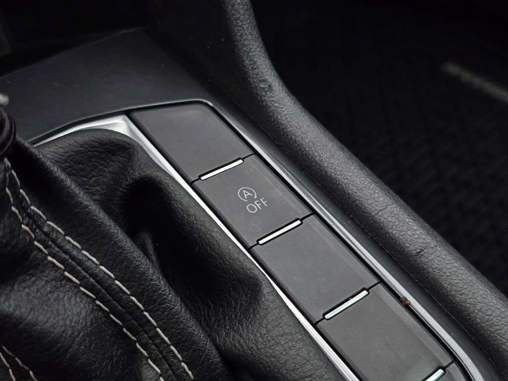 Used 2022 Volkswagen Tiguan SE image 34