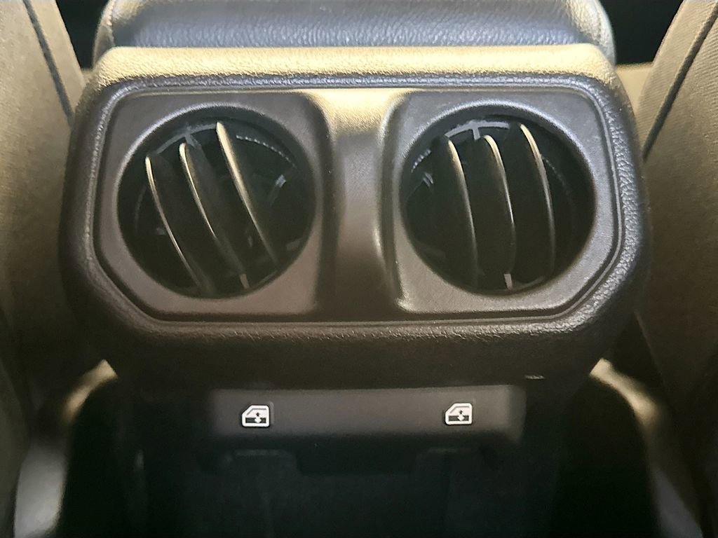Used 2020 Jeep Gladiator Sport w/ Quick Order Package 24S image 26