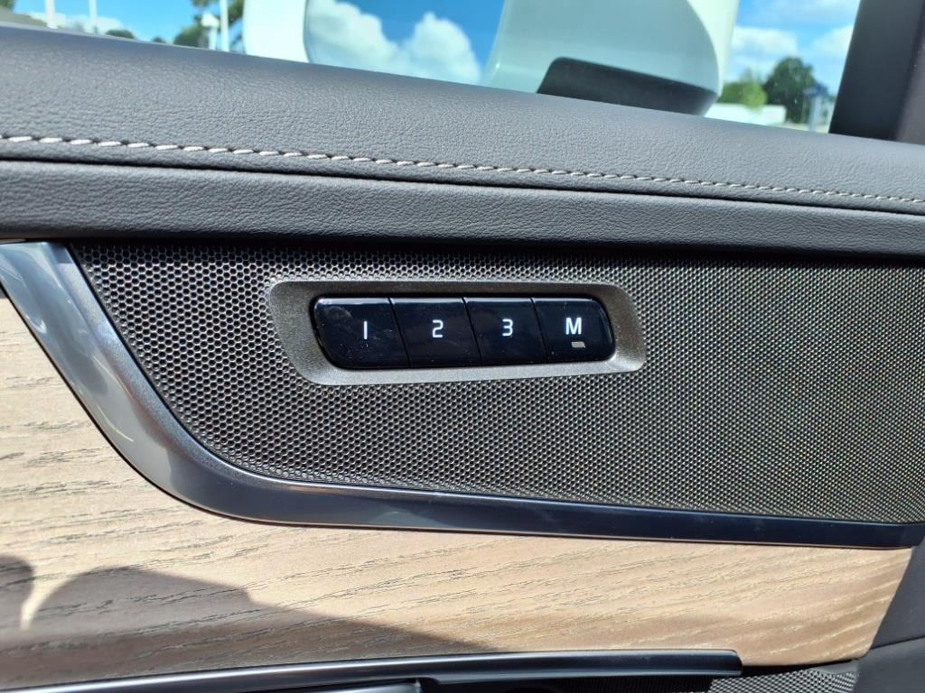New 2026 Volvo XC90 B5 Core AWD/4WD image 12