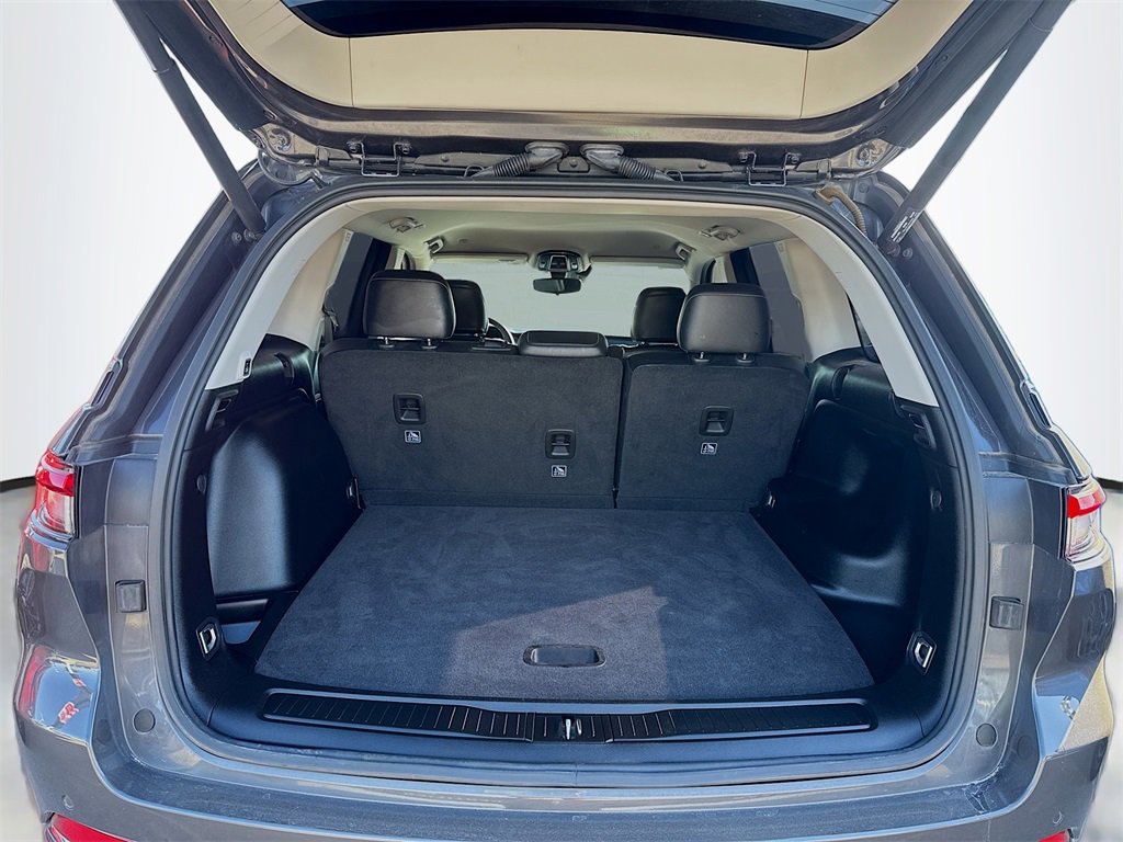 Used 2023 Jeep Grand Cherokee Limited image 22