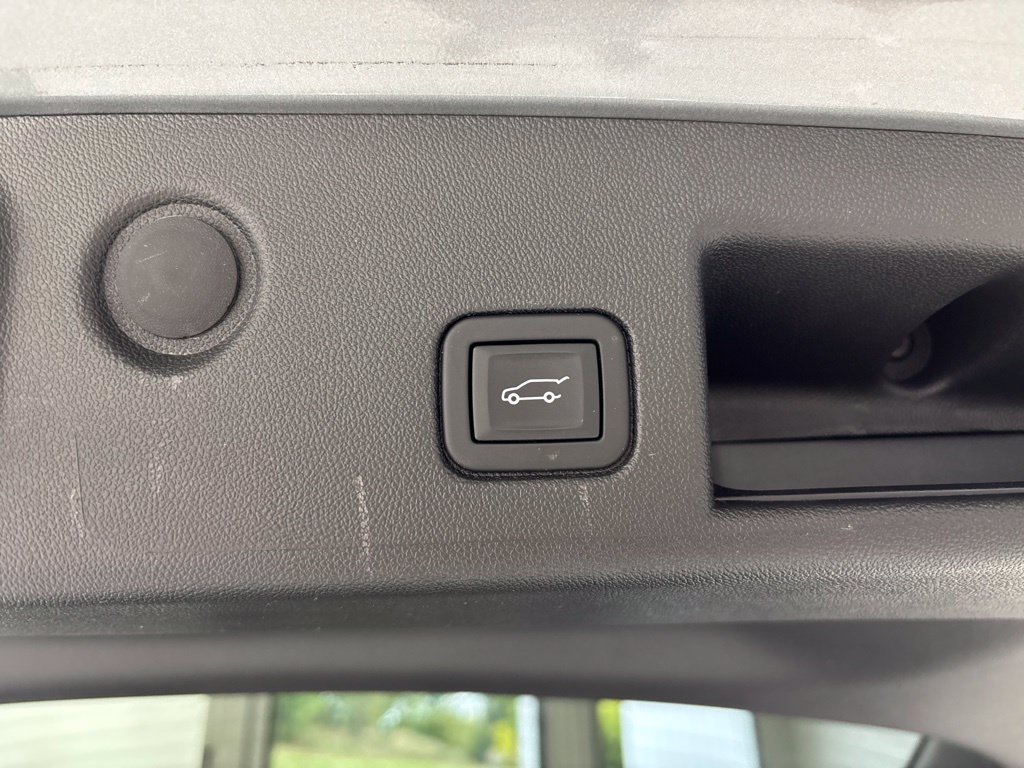 Used 2023 Chevrolet Equinox LT AWD/4WD image 43