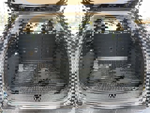 Used 2023 Lincoln Nautilus Reserve image 11