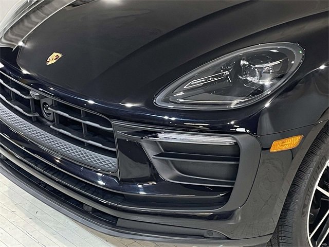 Used 2025 Porsche Macan image 54
